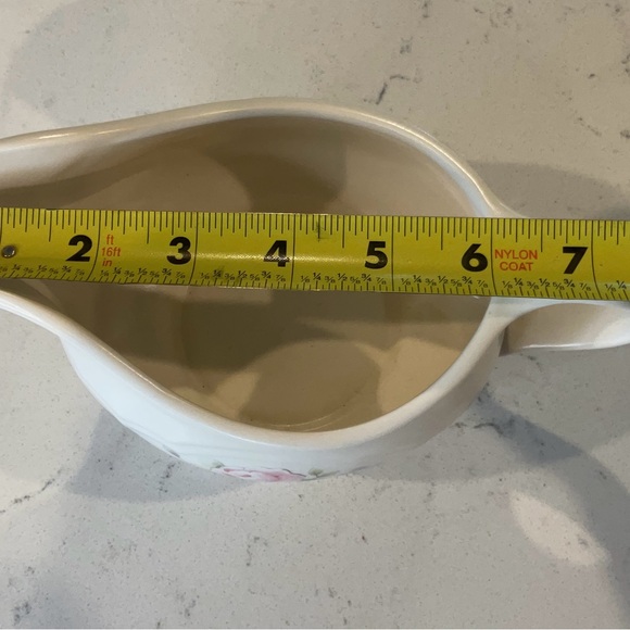 Pfaltzgraff Gravy/Creamer Tea Rose pattern Great Condition Beautiful piece - Picture 5 of 5